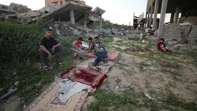 سكان في غزة