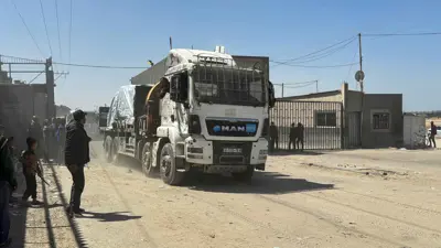 شاحنة تحمل مساعدات في غزة