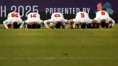 لقطة سجود نجوم المنتخب الأردني بعد هدف التعادل
