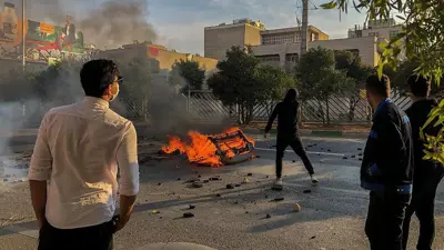 مصابو الحرب العراقية الإيرانية يتظاهرون في طهران احتجاجا على الظروف المعيشية (فيديو)