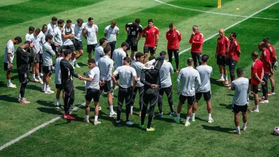 تدريبات فريق الأهلي المصري