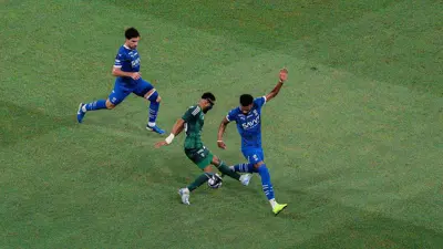 من مواجهة الأهلي والهلال في دوري روشن