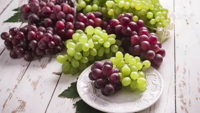 العنب