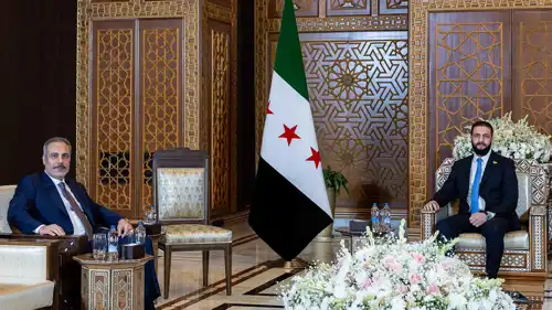 من لقاء الرئيس السوري أحمد الشرع وهاكان فيدان