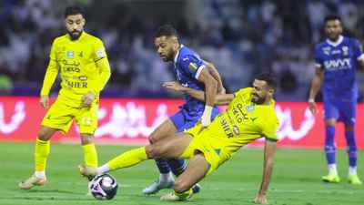 الموعد والقنوات الناقلة ومعلقو مباراة الهلال والسد