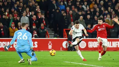 مباراة نوتينغهام فورست وليفربول في الدوري الإنجليزي