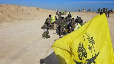 عناصر من ميليشيا "فاطميون" الأفغانية في البادية السورية