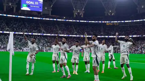 المنتخب السعودي يخطف فوزًا مثيرًا من إندونيسيا بتصفيات كأس العالم 