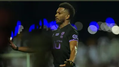 علي البليهي يحتفل مع تقنية الـ"VAR" بهدفه القاتل في شباك الطائي (فيديو)