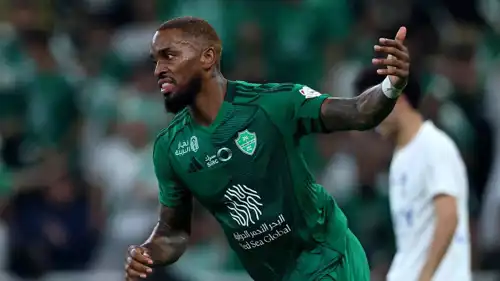 توني مهاجم النادي الأهلي السعودي
