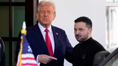 الرئيس الأمريكي دونالد ترامب ونظيره الأوكراني فولوديمير زيلينسكي
