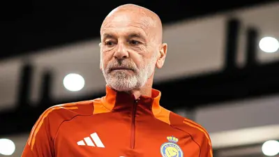 ستيفانو بيولي مدرب النصر السعودي