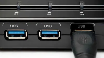 منافذ USB