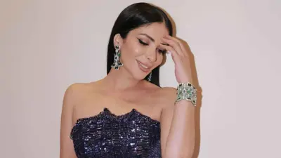 منى زكي