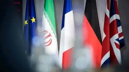 أعلام أوروبية وعلم إيران