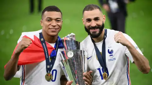 كريم بنزيما وكيليان مبابي في دوري الأمم 2021