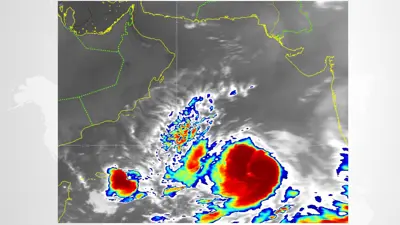 سلطنة عمان.. "بيبارجوي" تتحول إلى إعصار مداري