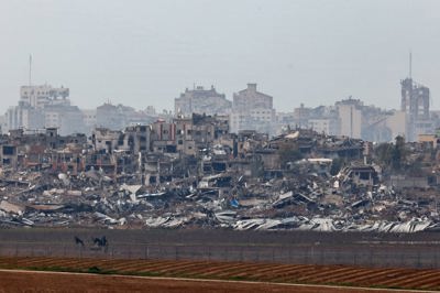لبناء محور "نتساريم".. إسرائيل تنسف المغراقة في غزة 