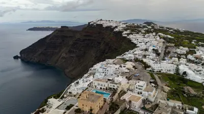 جزيرة سانتوريني
