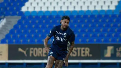 نيمار في تدريبات الهلال السعودي