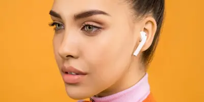 5 طرق لمعرفة ما إذا كانت سماعات أبل "AirPods" أصلية أم مزيفة