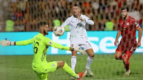 كريستيانو رونالدو في مباراة البرتغال وأرمينيا