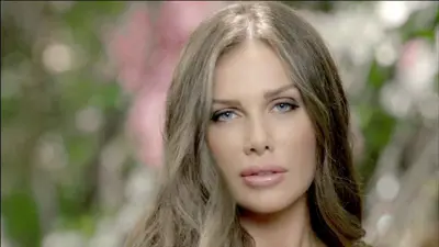 الفنانة اللبنانية نيكول سابا 