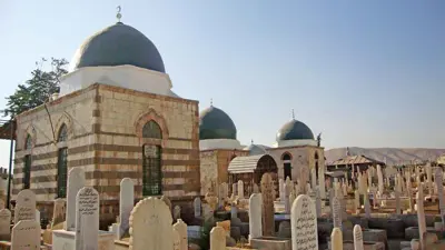  مقبرة باب الصغير 