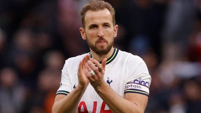 توتنهام يطالب مانشستر يونايتد بـ100 مليون جنيه إسترليني مقابل هاري كين