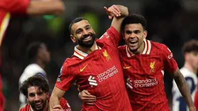 محمد صلاح مع لويس دياز