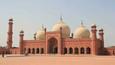 المسجد الأحمر في باكستان