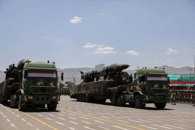 البنتاغون: إيران زوّدت الحوثيين بـ"ترسانة متنوعة" من الأسلحة