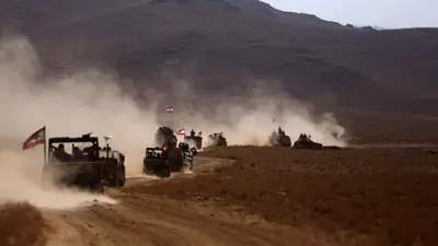 آليات الجيش اللبناني في منطقة حدودية