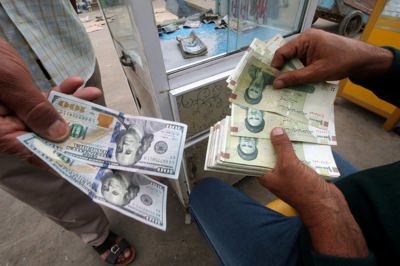ثبات الدولار دون أعلى مستوى له في 3 أشهر