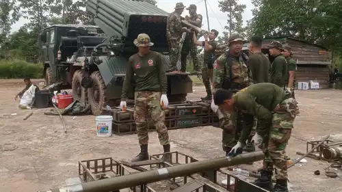 جنود كمبوديون في مقاطعة برياه فيهير
