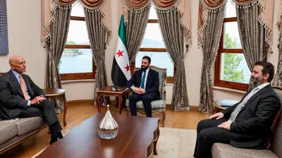 الشرع والشيباني مع المبعوث الأمريكي توم باراك