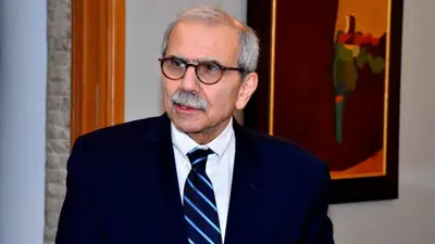نواف سلام