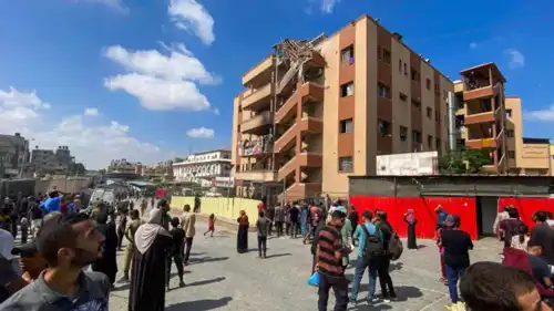 مجمع ناصر الطبي بعد استهدافه