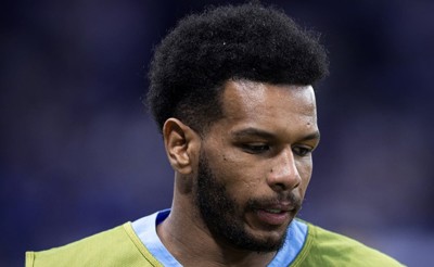 صفعة أيقظته.. هجوم على البليهي مدافع الهلال

