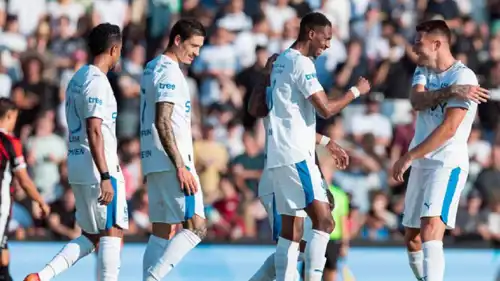 نونيز بين لاعبي الهلال السعودي