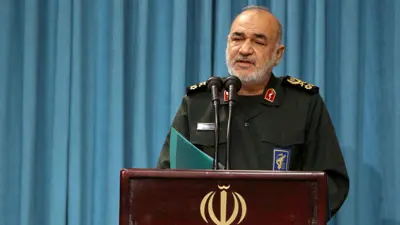 قائد  الحرس الثوري الإيراني اللواء حسين سلامي