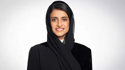 الإماراتية شيخة النويس