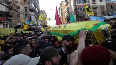 أنصار ميليشيا "حزب الله" يشيعون الضحايا