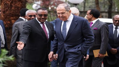 صحف عالمية: زيلينسكي يحشد أوروبا ضد هجوم الطاقة الروسي.. وزعماء أفريقيا يلعبون بالنار
