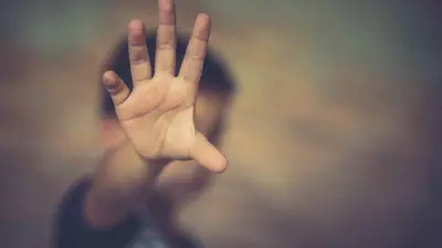 طفل يتعرض للخطف 