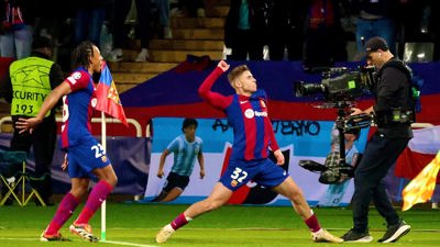 برشلونة يُسقط نابولي ويتأهل إلى ربع نهائي دوري أبطال أوروبا