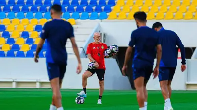 بيولي في تدريبات النصر السعودي