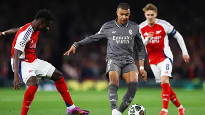 كيليان مبابي في مباراة آرسنال وريال مدريد