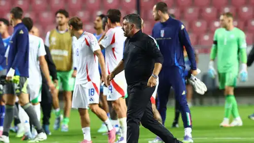 غاتوزو خلال مباراة إيطاليا ضد إسرائيل