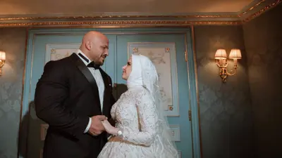 لاعب كمال الأجسام بيج رامي وطليقته مي السنهوري